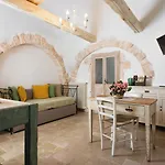 Trulli Diffuso Hotel 3*