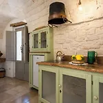 Hotel Trulli Diffuso 3*