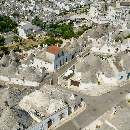Hotel Trulli Diffuso 3*