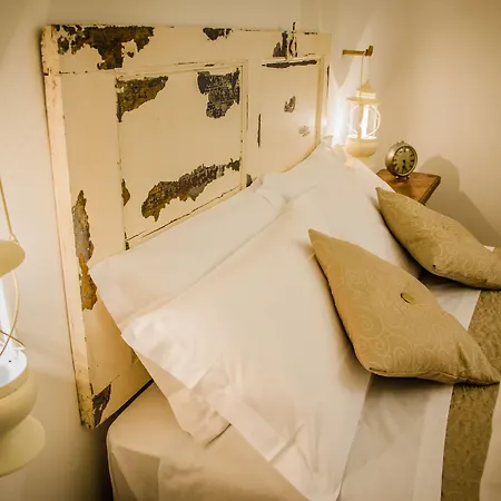 Hotel Trulli Diffuso 3*