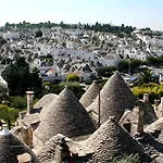 Trulli Diffuso Hotel 3*