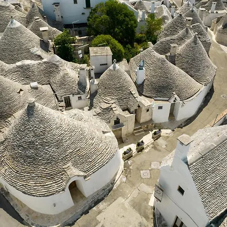 Hotell Trulli Holiday Albergo Diffuso