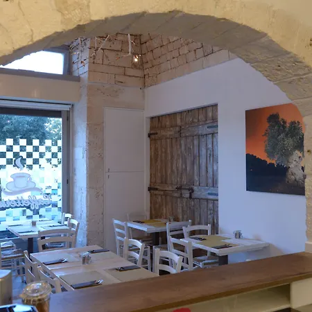Trulli Diffuso 酒店 3*