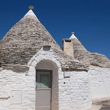 Trulli Diffuso Hotel 3*