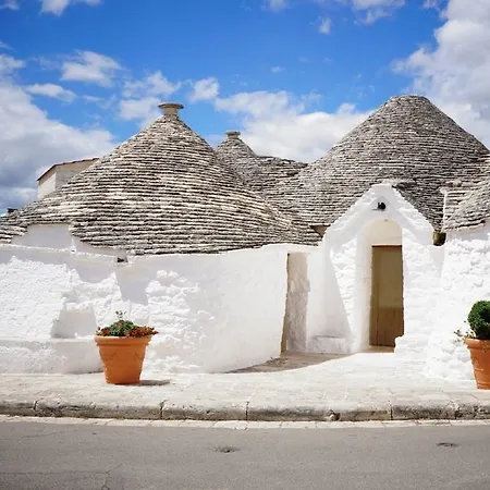 Trulli Holiday Diffuso Hotel Alberobello