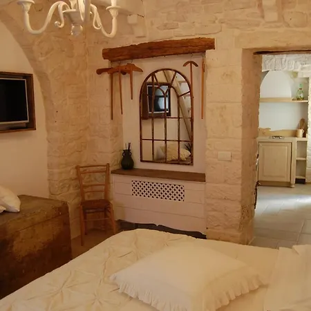 Trulli Holiday Diffuso Hotel 3*