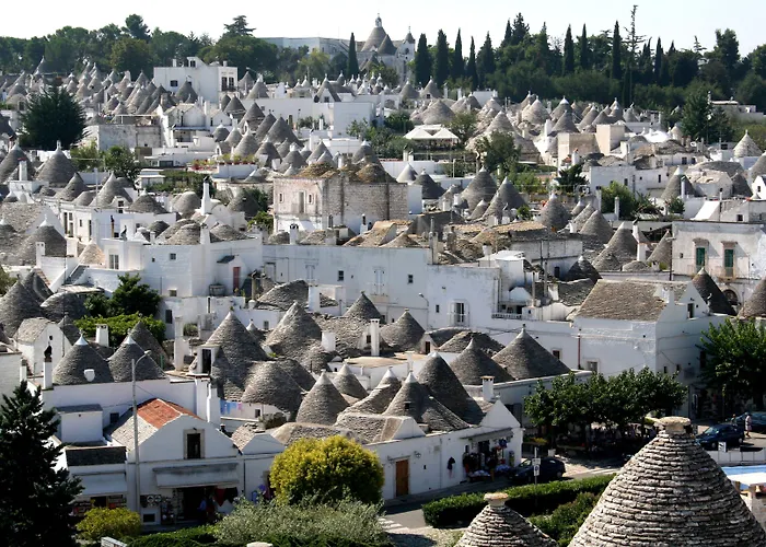 מלון Trulli Diffuso 3*